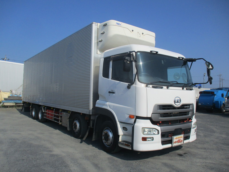 H27クオン冷蔵冷凍車サーモキング-29度設定キーストン床|中古トラックの販売・買取・査定のアイナビ