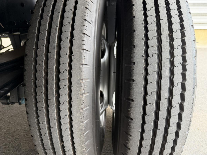 3t積・2.93t吊り4段クレーン・AT・ラジコン付き・未使用車|中古トラックの販売・買取・査定のアイナビ