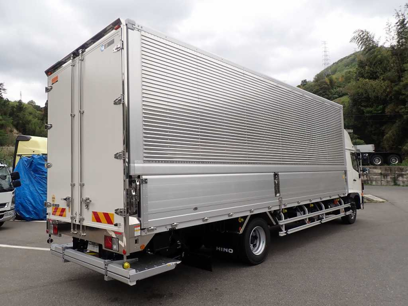 6.5t 格納ゲート l7200ワイド 後輪エアサス 融雪仕様 260PS|中古トラックの販売・買取・査定のアイナビ