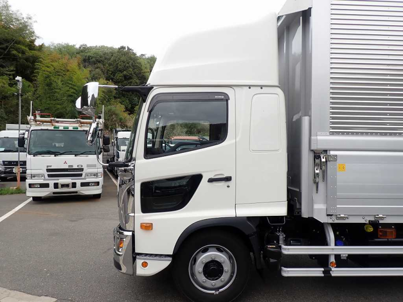 6.5t 格納ゲート l7200ワイド 後輪エアサス 融雪仕様 260PS|中古トラックの販売・買取・査定のアイナビ