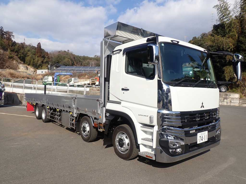 4軸低床　リアエアサス　14400積載　山田車体　9550|中古トラックの販売・買取・査定のアイナビ
