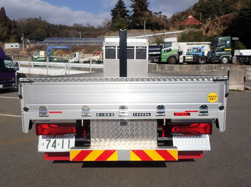 4軸低床　リアエアサス　14400積載　山田車体　9550|中古トラックの販売・買取・査定のアイナビ
