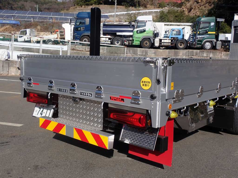 4軸低床　リアエアサス　14400積載　山田車体　9550|中古トラックの販売・買取・査定のアイナビ
