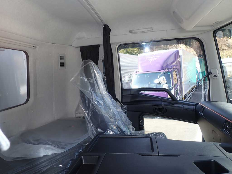 4軸低床　リアエアサス　14400積載　山田車体　9550|中古トラックの販売・買取・査定のアイナビ