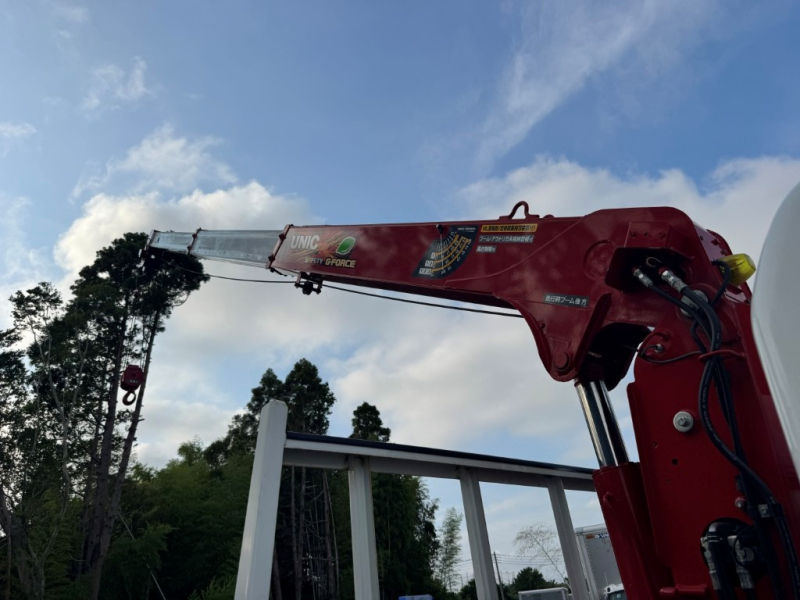 2.9t吊3段 ユニック URG293 ラジコン付き 上物年次点検済|中古トラックの販売・買取・査定のアイナビ