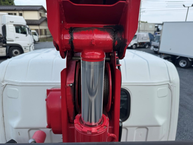 2.9t吊3段 ユニック URG293 ラジコン付き 上物年次点検済|中古トラックの販売・買取・査定のアイナビ
