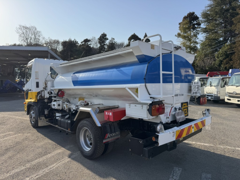 極東開発 ☆タンク書類有り☆ 3.9KL 2室 電動ツインホースリール|中古トラックの販売・買取・査定のアイナビ