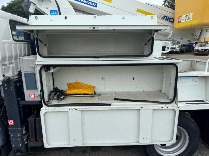 アイチ SH10A 電工仕様 9.9m 絶縁バケット200 AT|中古トラックの販売・買取・査定のアイナビ