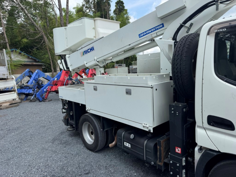 アイチ SH10A 電工仕様  9.9m  絶縁バケット200 AT|中古トラックの販売・買取・査定のアイナビ