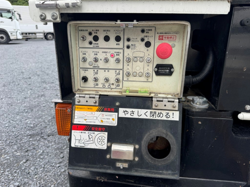 アイチ SH10A 電工仕様  9.9m  絶縁バケット200 AT|中古トラックの販売・買取・査定のアイナビ
