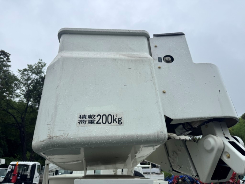 タダノ AT-100TTE 電工仕様 9.9m  絶縁バケット200 AT|中古トラックの販売・買取・査定のアイナビ