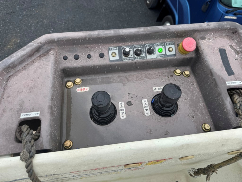 タダノ AT-100TTE 電工仕様 9.9m  絶縁バケット200 AT|中古トラックの販売・買取・査定のアイナビ