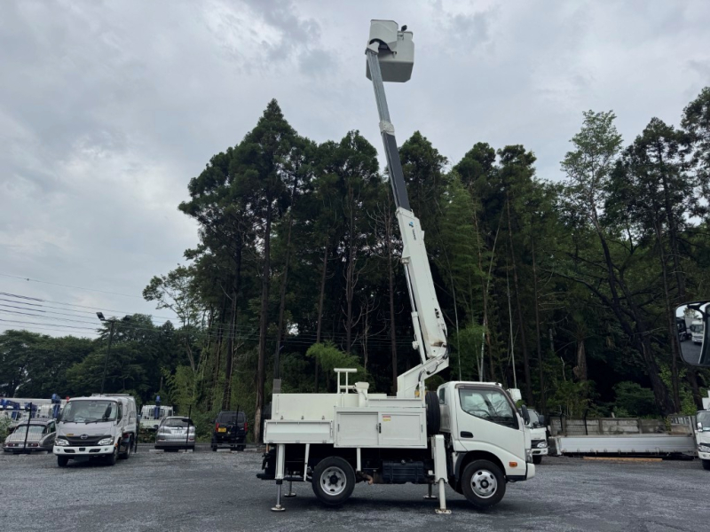 タダノ AT-100TTE 電工仕様 9.9m  絶縁バケット200 AT|中古トラックの販売・買取・査定のアイナビ