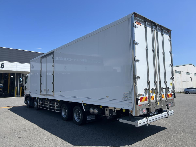 日野プロフィア　冷凍冷蔵車　菱重TU100SC　格納ゲート付|中古トラックの販売・買取・査定のアイナビ