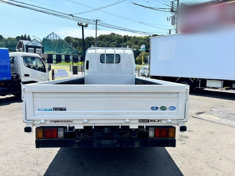 エルフ　標準ロング平ボディー　積載2000kg　MT5速|中古トラックの販売・買取・査定のアイナビ