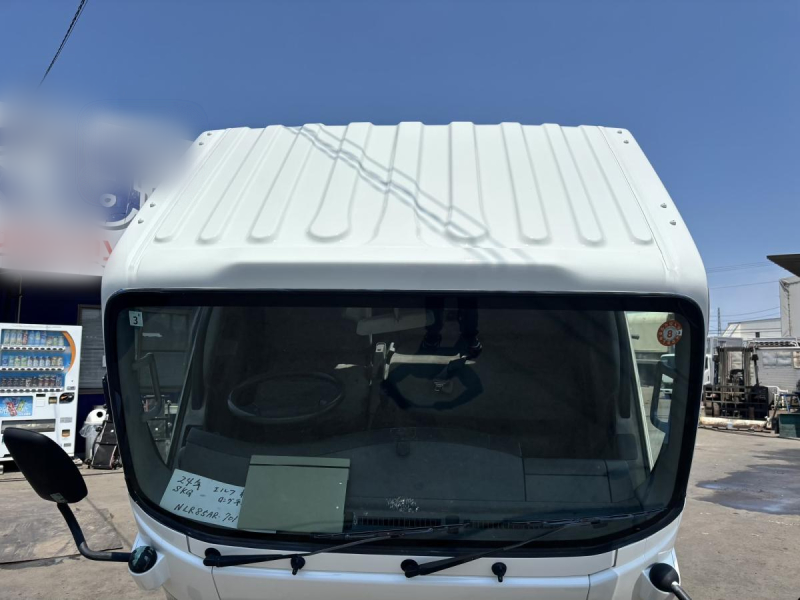 エルフ　標準ロング平ボディー　積載2000kg　MT5速|中古トラックの販売・買取・査定のアイナビ