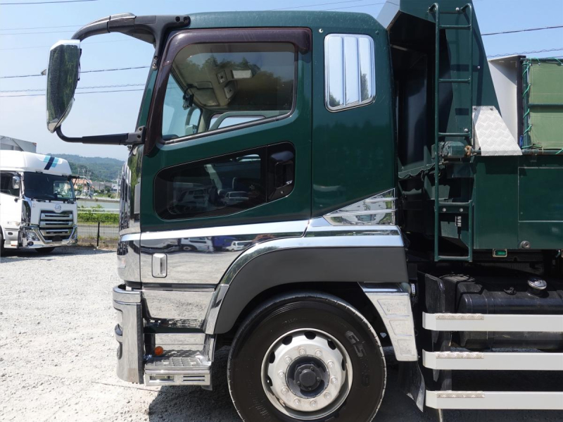積載8.8t大型ダンプ|中古トラックの販売・買取・査定のアイナビ