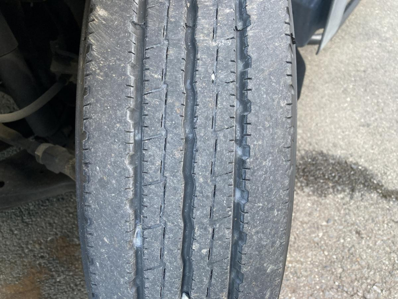1.45t積・低床・幌ウイング・5MT・車両総重量3875kg|中古トラックの販売・買取・査定のアイナビ