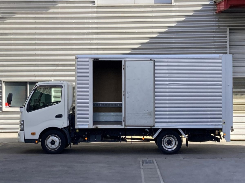 2t積・アルミバン・垂直パワーゲート600kg・左サイドドア|中古トラックの販売・買取・査定のアイナビ