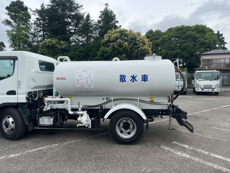 ワイド PTO式   前後散水  最大許容量4000L 車検付|中古トラックの販売・買取・査定のアイナビ