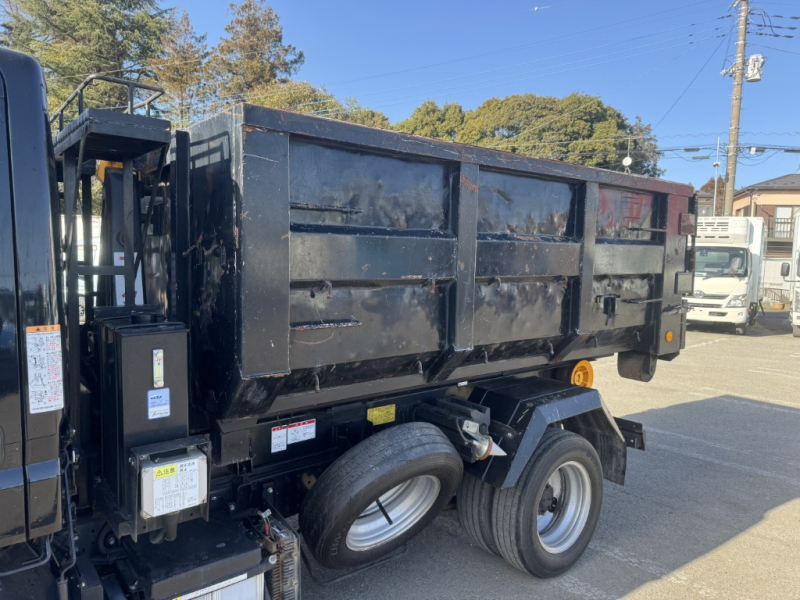 フックロール 箱付き 3.2立米 車検付|中古トラックの販売・買取・査定のアイナビ