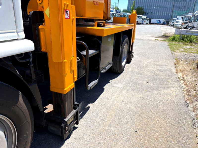 平成22年 いすゞエルフ 高所作業車10m  ローラー付 PDG-NKR85YN|中古トラックの販売・買取・査定のアイナビ