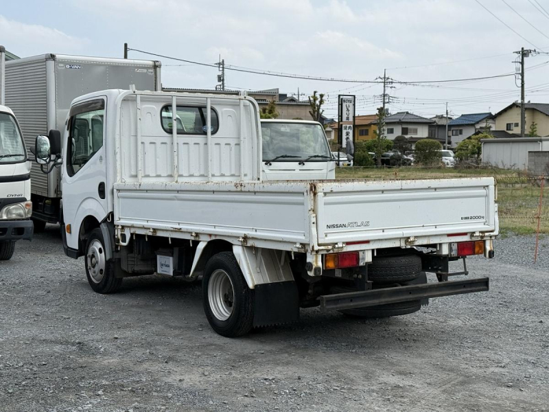 2t積・標準10尺・AT・床板張替済|中古トラックの販売・買取・査定のアイナビ