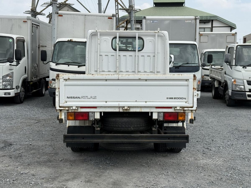 2t積・標準10尺・AT・床板張替済|中古トラックの販売・買取・査定のアイナビ