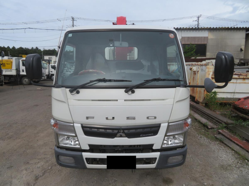 低走行車検付H26年キャンター4段ラジコンクレーン標準ロング3t積|中古トラックの販売・買取・査定のアイナビ