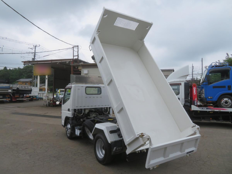 キャンター 小型登録4ナンバー3転ダンプ積載3000Kg上物仕上済|中古トラックの販売・買取・査定のアイナビ