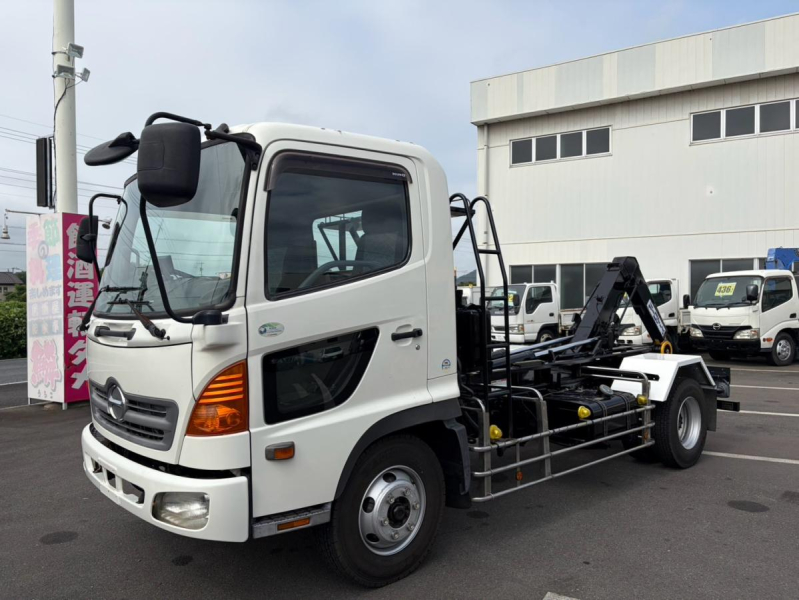 増トン アームロール ツインホイスト 4.1t積載 新明和製CAA44-20|中古トラックの販売・買取・査定のアイナビ