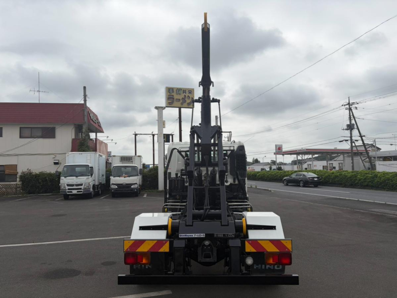 増トン アームロール ツインホイスト 4.1t積載 新明和製CAA44-20|中古トラックの販売・買取・査定のアイナビ