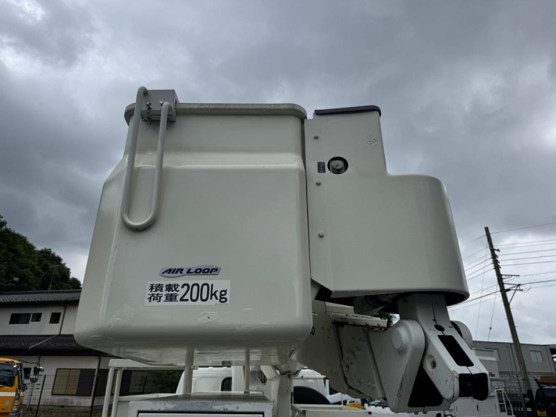 タダノ AT-100TTE　電工仕様　9.9m　絶縁バケット200kg　AT|中古トラックの販売・買取・査定のアイナビ