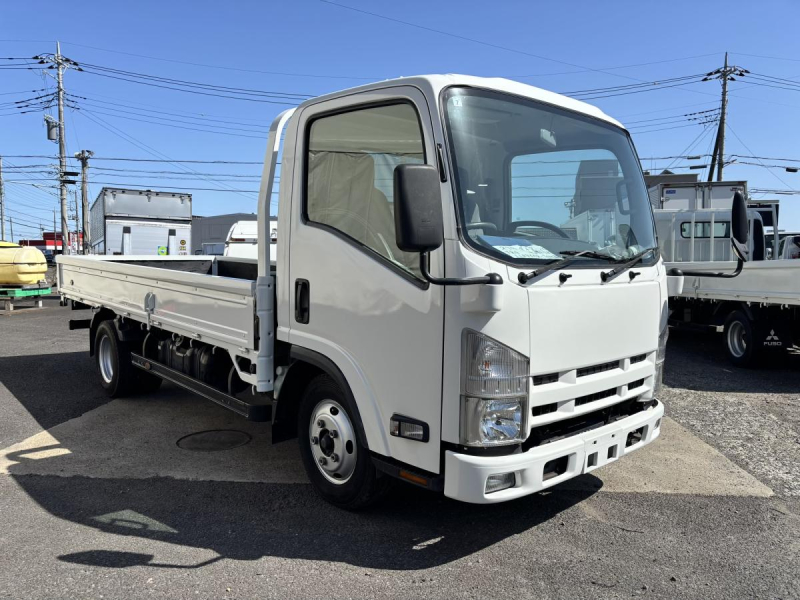 タイタン　標準ロング平ボディー　積載2000kg|中古トラックの販売・買取・査定のアイナビ