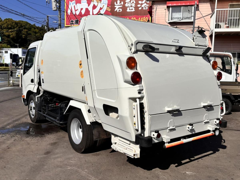 デュトロ　プレスパッカー車　極東製4.3立米|中古トラックの販売・買取・査定のアイナビ