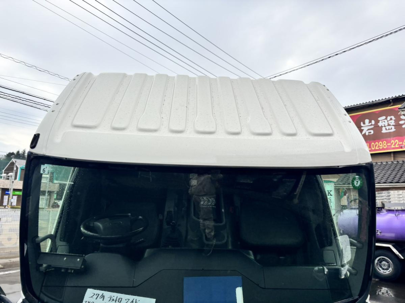 ワイド幅　プレス式パッカー車　新明和製8.4立米|中古トラックの販売・買取・査定のアイナビ