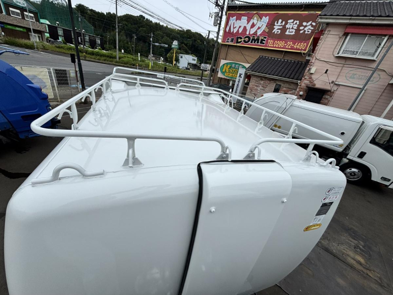 回転ダンプ式パッカー車　極東製5.0立米　積載3350kg|中古トラックの販売・買取・査定のアイナビ