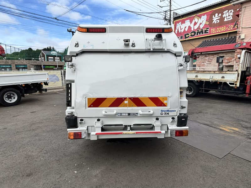 エルフ　巻き込みパッカー車　新明和製5.1立米　積載3000kg|中古トラックの販売・買取・査定のアイナビ