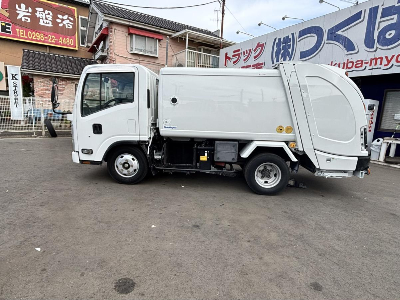 エルフ　巻き込みパッカー車　新明和製5.1立米　積載3000kg|中古トラックの販売・買取・査定のアイナビ