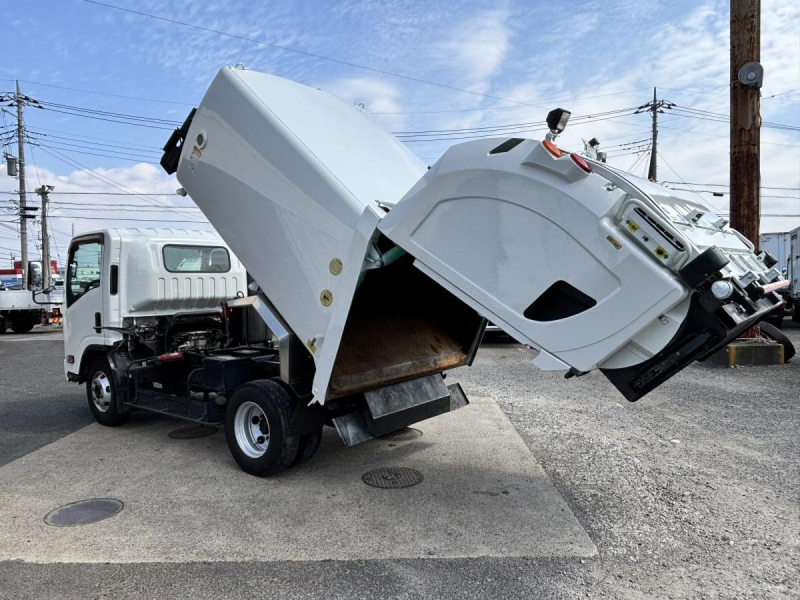 ワイド幅　巻き込みパッカー車　極東製6.2立米　積載3450kg|中古トラックの販売・買取・査定のアイナビ
