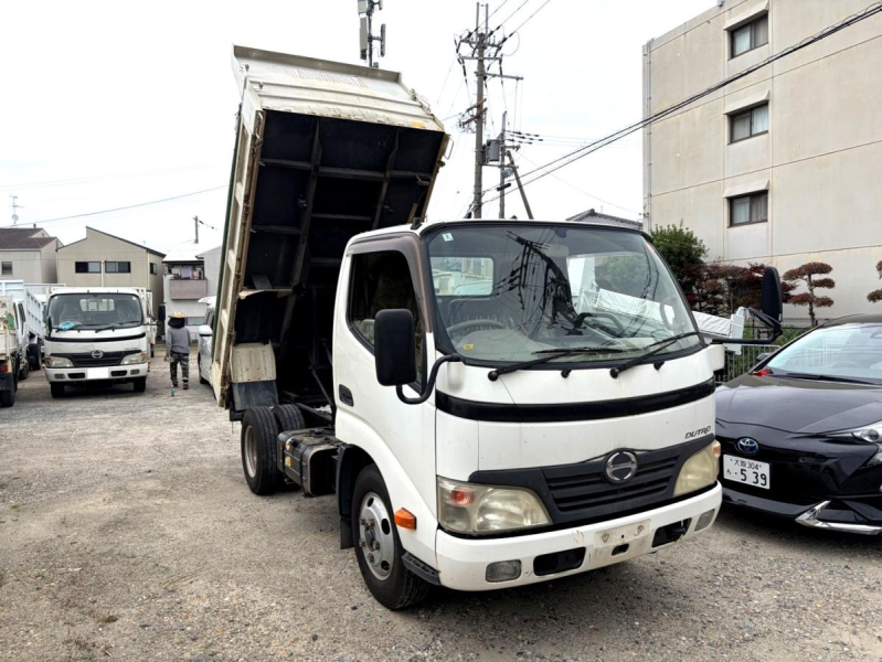 平成22年 日野デュトロ3tダンプ  低床 コボレーン付 BKG-XZU314T|中古トラックの販売・買取・査定のアイナビ