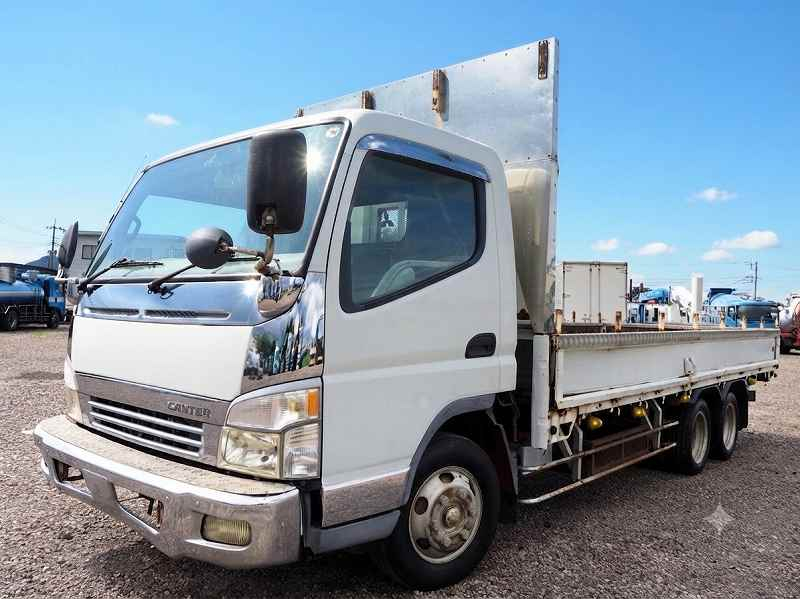 三菱ふそう キャンター ワイド超ロング 積載3.9t 3軸 平|中古トラックの販売・買取・査定のアイナビ