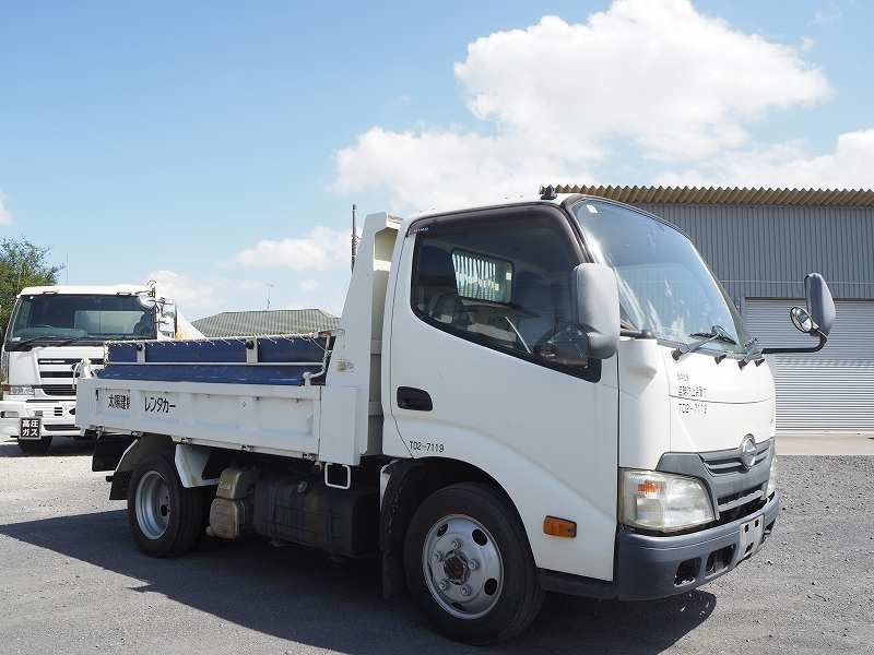 日野 デュトロ 4WD 極東製 ダンプ 積載2t|中古トラックの販売・買取・査定のアイナビ