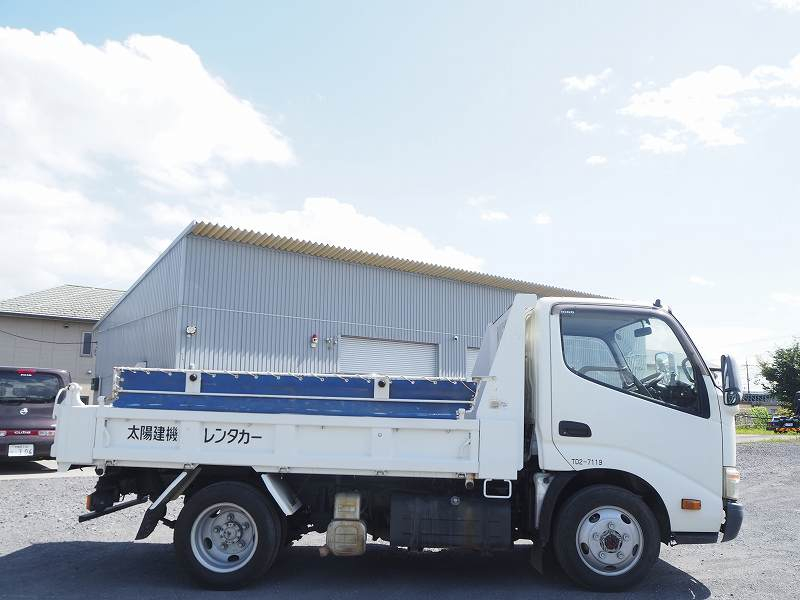 日野 デュトロ 4WD 極東製 ダンプ 積載2t|中古トラックの販売・買取・査定のアイナビ