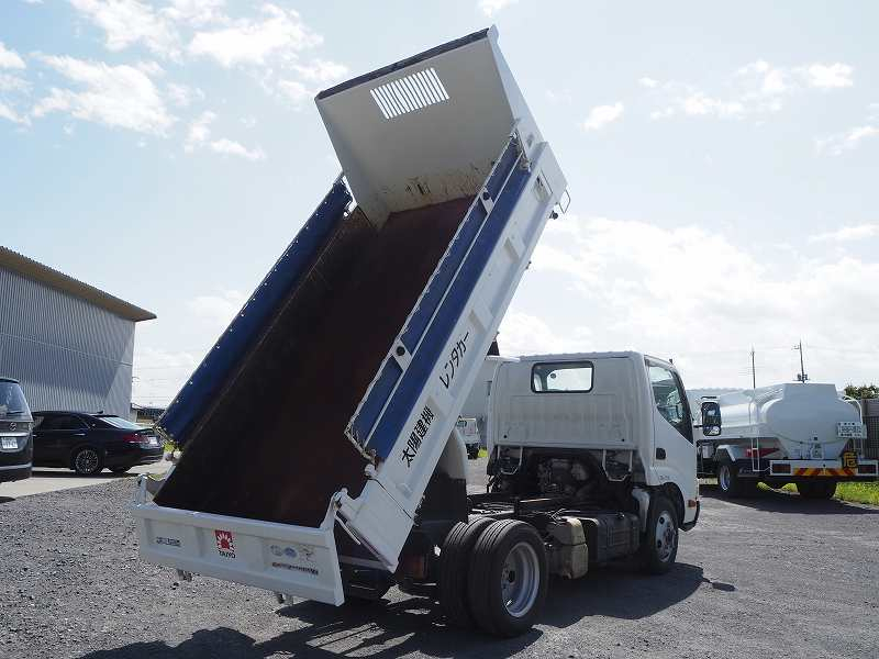 日野 デュトロ 4WD 極東製 ダンプ 積載2t|中古トラックの販売・買取・査定のアイナビ