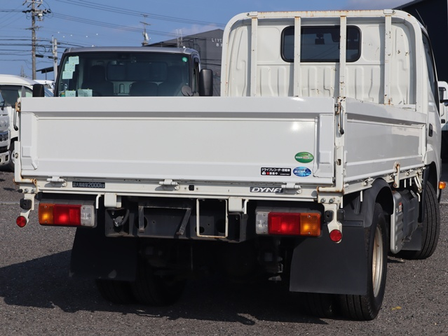 ベースグレード　平ボディ　積載2t|中古トラックの販売・買取・査定のアイナビ