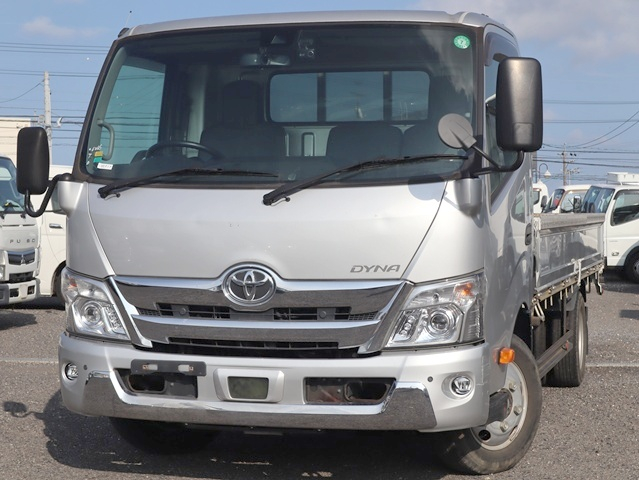 平ボディ　積載1.8t|中古トラックの販売・買取・査定のアイナビ