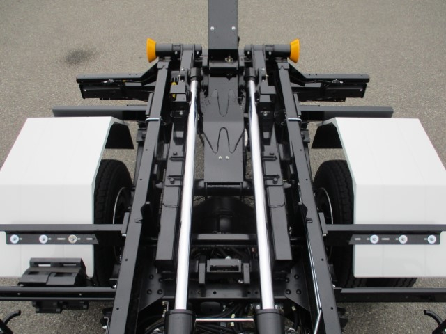 R8　三菱ファイター　4トンフックロール　未使用車|中古トラックの販売・買取・査定のアイナビ