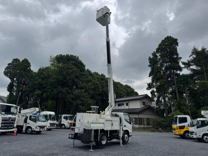 タダノ AT-100TTE　電工仕様　9.9m　絶縁バケット200kg　AT|中古トラックの販売・買取・査定のアイナビ