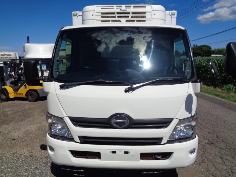 平成27年日野デュトロワイド冷凍車AT車463千 -30℃設定 2層式|中古トラックの販売・買取・査定のアイナビ